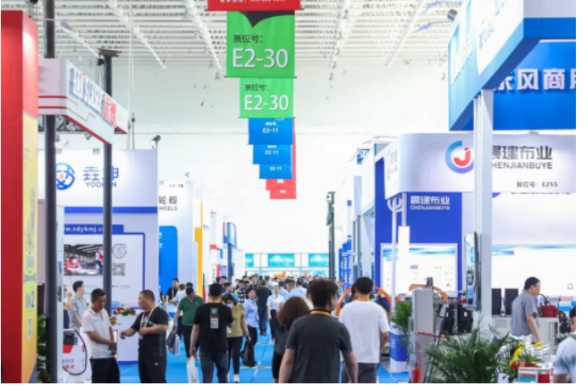 中國(guó)作為全球最大的汽車(chē)生產(chǎn)和銷(xiāo)售國(guó)家，也是最大的汽車(chē)輪胎生產(chǎn)和出口國(guó)家。山東省在中國(guó)的輪胎產(chǎn)量中占據(jù)重要地位。因此，中國(guó)(廣饒)國(guó)際橡膠輪胎暨汽車(chē)配件展覽會(huì)成為中國(guó)輪胎行業(yè)走向國(guó)際市場(chǎng)的重要平臺(tái)。展會(huì)不僅提供了一個(gè)展示最新產(chǎn)品、技術(shù)和創(chuàng)新的機(jī)會(huì)，還促進(jìn)了國(guó)內(nèi)外企業(yè)之間的交流與合作。