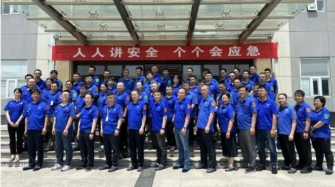 據(jù)了解，利德東方將在“安全生產(chǎn)月”期間舉行各類(lèi)宣傳活動(dòng)，包括安全主題宣講和安全事故警示教育活動(dòng)等。同時(shí)，結(jié)合重大事故隱患專(zhuān)項(xiàng)排查整治行動(dòng)，夯實(shí)主體責(zé)任，提升員工的安全意識(shí)和避險(xiǎn)逃生能力，以實(shí)際行動(dòng)踐行安全生產(chǎn)責(zé)任，進(jìn)一步夯實(shí)公司的安全生產(chǎn)基礎(chǔ)，為實(shí)現(xiàn)全年目標(biāo)任務(wù)創(chuàng)造良好的安全生產(chǎn)環(huán)境。