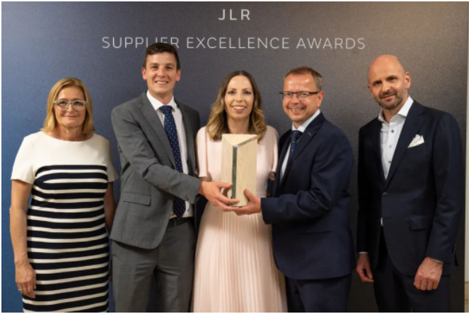倍耐力榮獲捷豹路虎優(yōu)秀供應(yīng)商獎(jiǎng)，表彰卓越貢獻(xiàn)