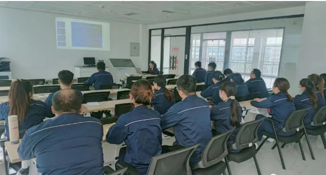 評審結果共提出了16個改進項和5個不符合項。質檢中心表示將認真落實整改計劃，逐步改進和提高實驗室的技術能力和管理水平，為明年提交聚丙烯的擴項申請做準備。