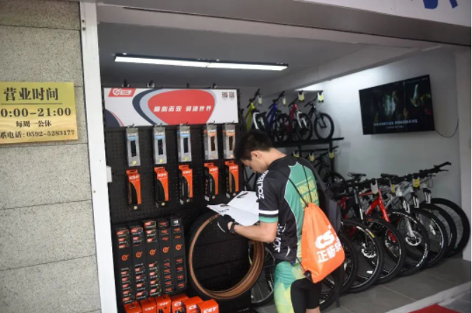 隨后，廈門(mén)速博自行車俱樂(lè)部與正新自行車胎福建省代理商簽約，達(dá)成合作協(xié)議。