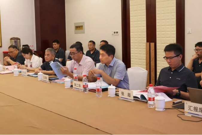 宋二華對(duì)專家們對(duì)兩個(gè)項(xiàng)目給予的高度評(píng)價(jià)表示感謝，并表示，當(dāng)前中國(guó)制造業(yè)在高質(zhì)量發(fā)展的新階段迎來(lái)了發(fā)展的新動(dòng)力。棗礦橡膠公司將繼續(xù)努力朝著智能、低碳、綠色和環(huán)保的方向努力，積極推動(dòng)行業(yè)技術(shù)的進(jìn)步與發(fā)展，為橡膠產(chǎn)業(yè)的發(fā)展開(kāi)創(chuàng)新篇章。