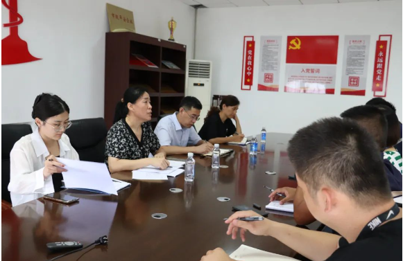 墾利區(qū)商務局副局長楊立海表示對公司的發(fā)展前景表示肯定，并承諾在今后的工作中，該局將持續(xù)與企業(yè)保持緊密的溝通與合作，提供政策支持，確保各項工作得以順利實施，共同營造穩(wěn)健、健康的發(fā)展環(huán)境。