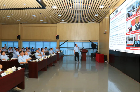 萬力輪胎召開8月月度經(jīng)營例會暨半年工作會議