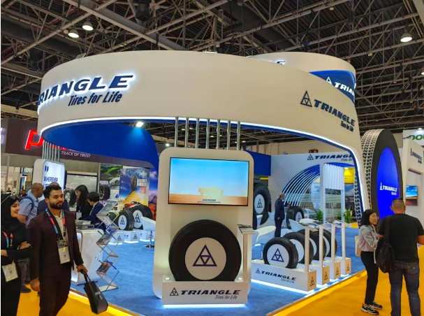 三角輪胎則以嶄新姿態(tài)亮相，展示了13款新品，其中包括高性能乘用輪胎TH202和TE307，SUV產(chǎn)品TR259和TR292，MT產(chǎn)品TR281，商務(wù)輕卡TV701，卡車全輪位TTR-A11等。據(jù)了解，這13款產(chǎn)品均為中東非市場(chǎng)暢銷產(chǎn)品或首次亮相，受到了廣泛關(guān)注和好評(píng)。
