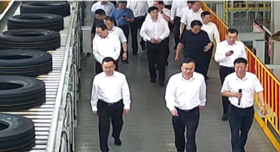 江蘇省胡廣杰副省長(zhǎng)一行參觀江蘇三元輪胎