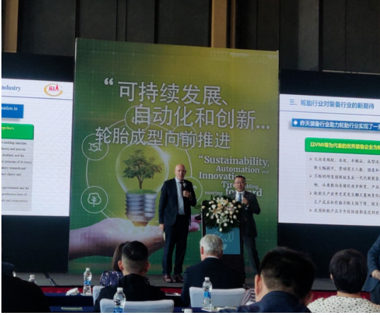 VMI集團(tuán)首席商務(wù)官M(fèi)ike Norman在研討會(huì)上發(fā)表了重要講話，VMI集團(tuán)首席執(zhí)行官Harm Voortman則以“持續(xù)性的驅(qū)動(dòng)力”為主題進(jìn)行了精彩演講，探討了公司在可持續(xù)性方面的努力和成就。