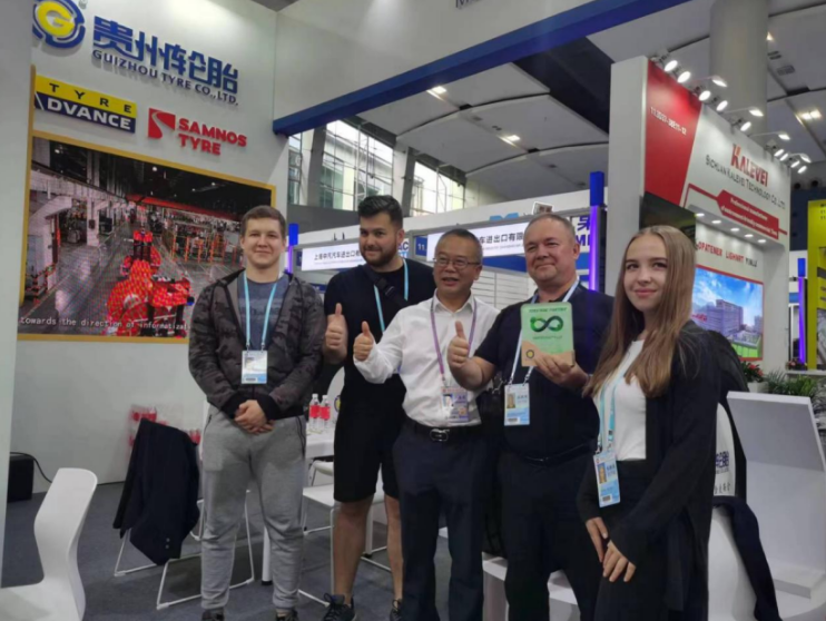 從這次廣交會的成果來看，盡管全球經(jīng)濟增長疲弱，市場需求持續(xù)下降，但貴州輪胎始終秉承為客戶創(chuàng)造更大價值的理念，提供高品質(zhì)產(chǎn)品，為客戶度身定制，依然備受歡迎。