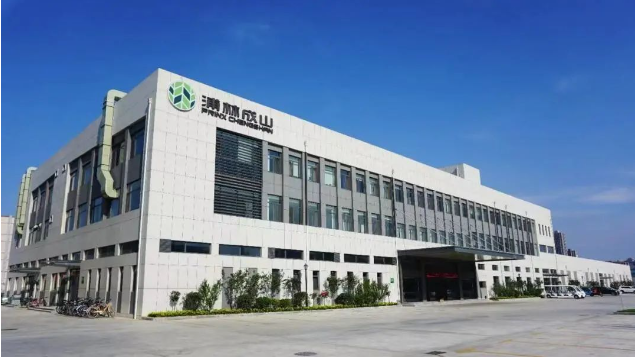 美國SEMA SHOW一直以其高度專業(yè)化而著稱，是世界各大汽配展中備受矚目的盛會，每年吸引數(shù)十萬車主和專業(yè)人士前來參觀。據官方消息，本次展會將有超過2,000種新品首次亮相，吸引來自全球100多個國家的150,000多名專業(yè)買家。