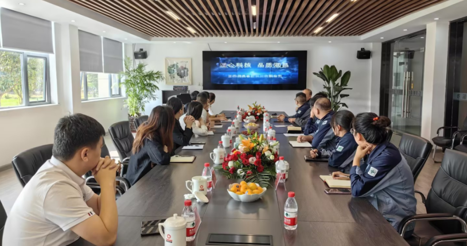 玉柴物流集團(tuán)財(cái)務(wù)負(fù)責(zé)人一行到江蘇潤(rùn)昌交流學(xué)習(xí)