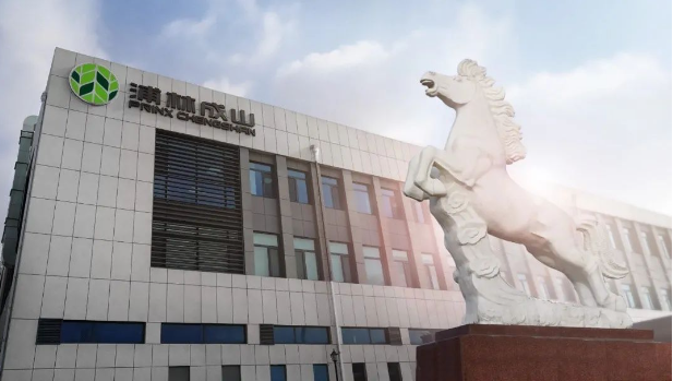 2023年5月至9月，浦林成山乘用車替換銷售中心已陸續(xù)展開了“千人千店 · 走進(jìn)成山”系列活動(dòng)。通過邀請(qǐng)上千家門店參觀浦林成山東智能生產(chǎn)基地，了解企業(yè)在綠色化、智能化生產(chǎn)方面的前沿發(fā)展，以及完善的供應(yīng)鏈網(wǎng)絡(luò)，活動(dòng)大大增強(qiáng)了客戶的信心。