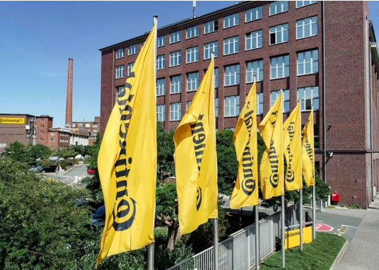 大陸集團宣布，為了實施2025年起每年節(jié)省4億歐元的開支計劃，將削減汽車部門的部分工作崗位。大陸集團稱，盡管裁員規(guī)模尚未確定，但預計將在四位數(shù)范圍內(nèi)。