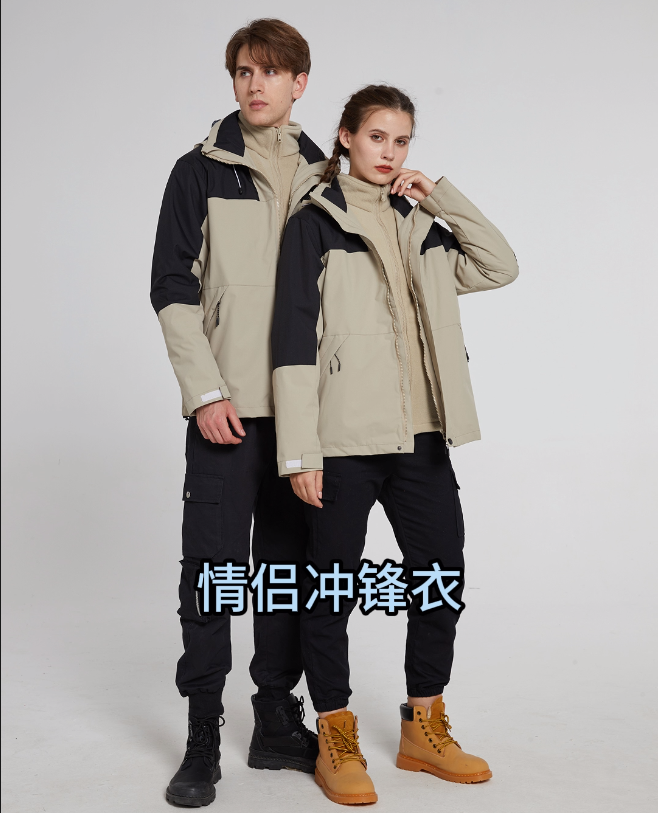 外衣：150D高彈春亞紡-100%聚酯纖維內膽：300克雙面搖粒絨-100%聚酯纖維防水5000/透氣2000/防風/保暖/三合一男女同款沖鋒衣登山服，奧特萊斯定制款防寒保暖情侶套裝沖鋒衣。